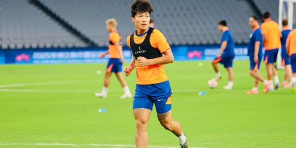 直击泰山队22人训练，主力缺席已成定局，韩鹏相信球员的能力