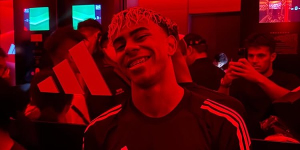 必发指数-一段难忘的旅程！亚马尔社媒晒中国行图：做你想做的梦