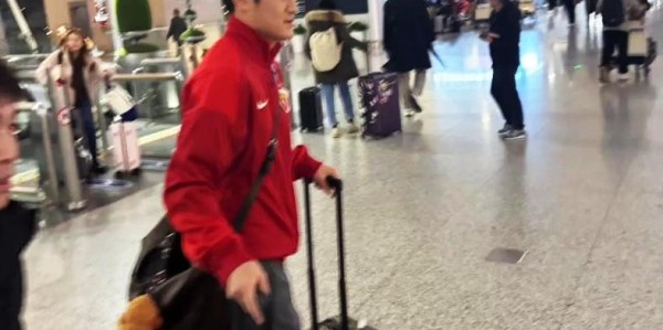 英博寻枪报价24岁边锋！一将离队两将伤病，B队击败东北超选拔队